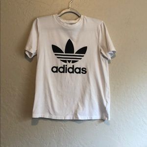 Shortsleeve white and black Adidas tee